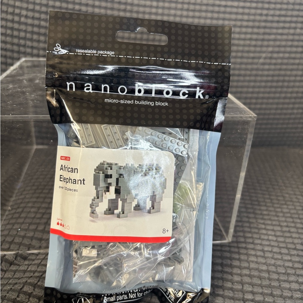 African Elephant Building Set - Gray